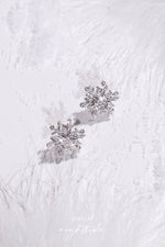 Load image into Gallery viewer, Nighttide Jewelry Snowflake-shaped Zirconia Earrings EXZ1078
