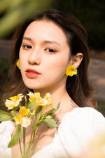 Load image into Gallery viewer, Nighttide Jewelry Preserved Fresh Flower Epoxy Resin Glue Earrings EXZ1225
