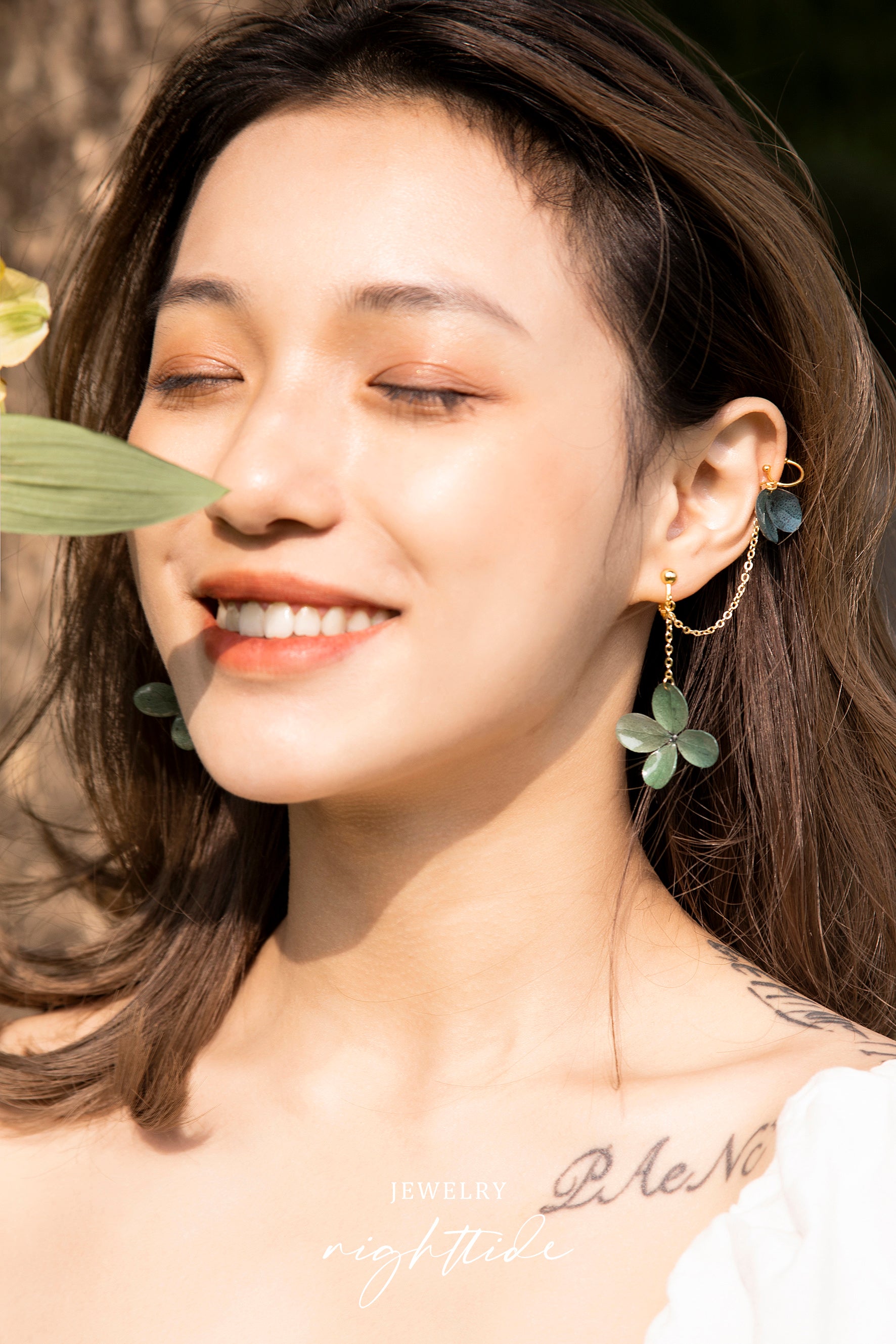 Nighttide Jewelry Preserved Fresh Flower Epoxy Resin Glue Earrings EXZ1231